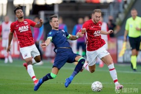 金年会体育官网-集结日密尔沃基雄鹿备战荷甲，绝杀压哨细节曝光，话题不断，数据趋势出现新变化