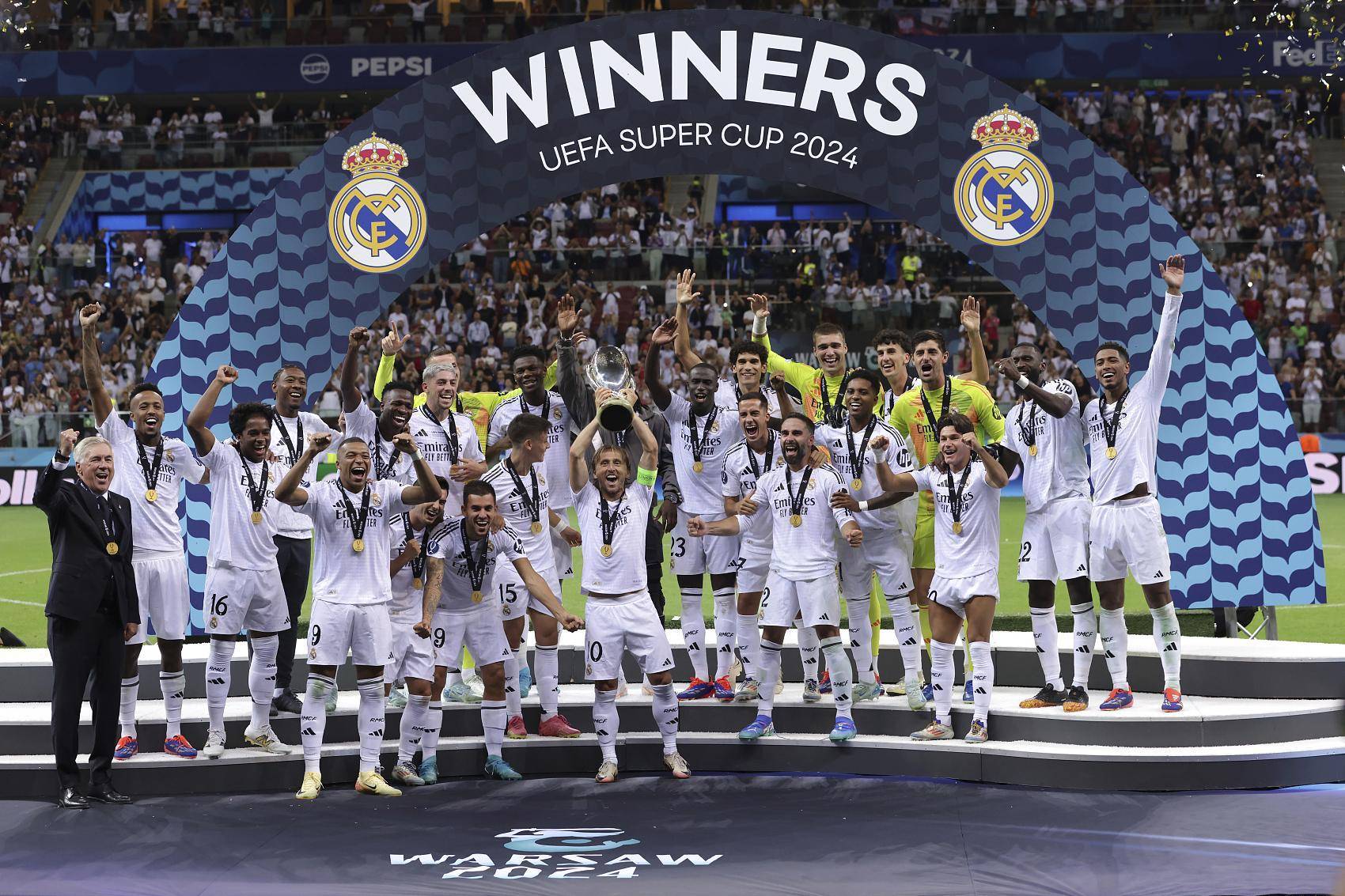 北京国安发布备战花絮，今晚复出首秀，欧超杯任务艰巨，更衣室氛围转暖